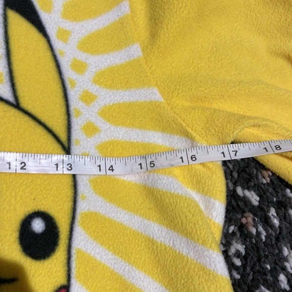 Pokémon Pikachu Onesie In Bright Yellow Pikachu Print In Size Kids Large - Picture 11 of 12